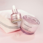 INFUSÍON PODWÓJNIE LIFTINGUJĄCY "ZASTRZYK MŁODOŚCI"