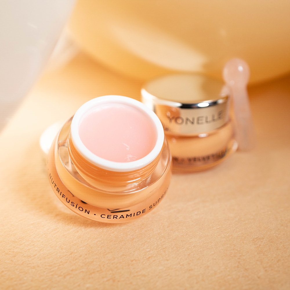 NUTRIFUSÍON Aksamitny Ultra Regenerator Do Ust Z Ceramidami Supreme