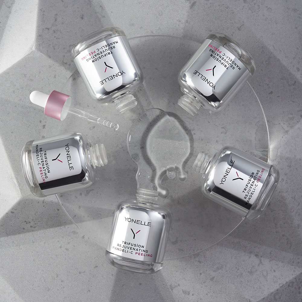 TRIFUSÍON Peeling Migdałowy Z Witaminą C Odmładzający Wygląd Skóry